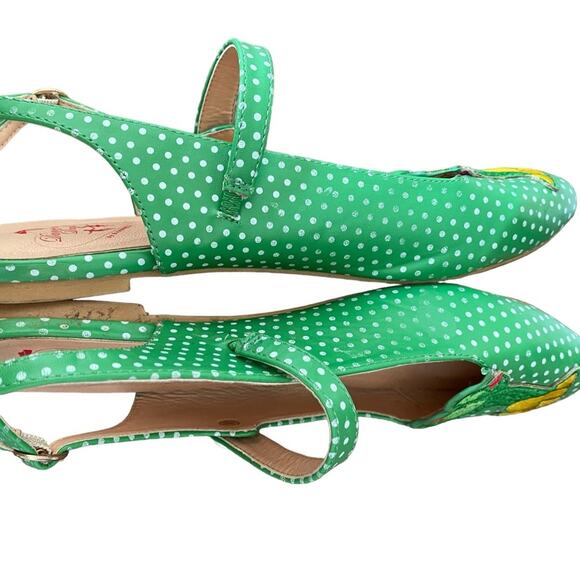 Dancing Days By Banned Retro Cactus Green Polka Dot Slingback Flats size 39 9 - Picture 9 of 12